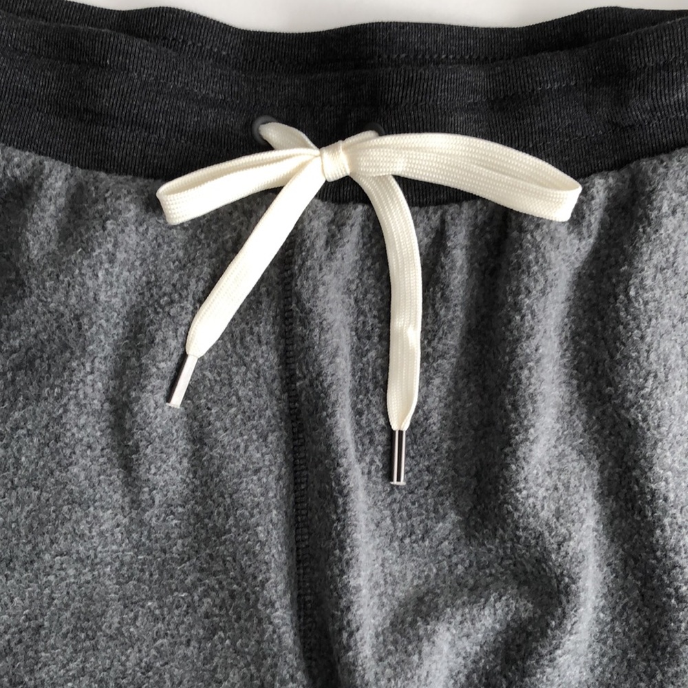 AVIA | Reverse Fleece Shorts - Picture 7 of 9